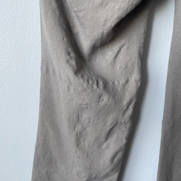 CHICO'S KHAKI REGULAR FIT SIZE 2 - Picture 5 of 11